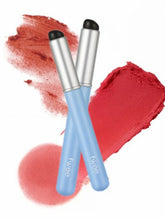 Load image into Gallery viewer, fwee Fingerlike Silicone Lip Brush