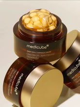 Load image into Gallery viewer, Medicube Deep Vita C Capsule Cream 55g